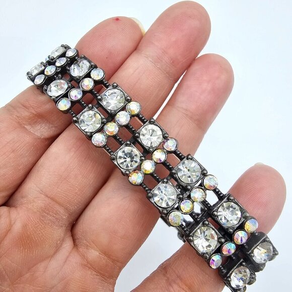 Crystal Multi-Color Stretchy Bracelet - Picture 10 of 11